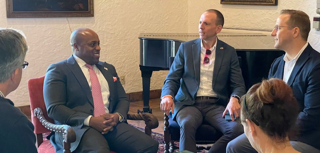 US Rep Wesley Hunt meets with CES experts