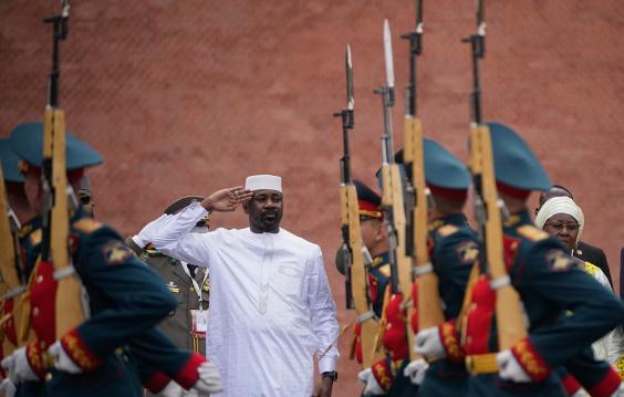 Mali’s Assimi Goita during a wreath-laying ceremony at the Tomb of the Unknown Soldier, Moscow, 2025.