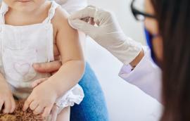 Toddler getting vaccine