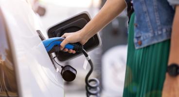  Charging an electric car