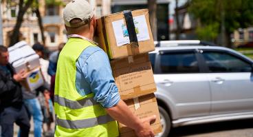 AdobeStock_5392920441_HumanitarianAid_WEB