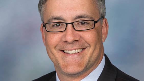 Headshot of Kenneth Medlock