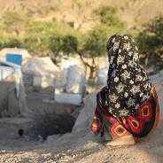 Yemeni girl lives with her family in a camp for displaced people