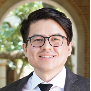 Cesar Uribe headshot