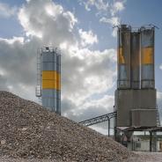 Sand destined to the manufacture of cement in a quarry