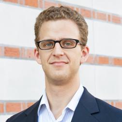 Headshot of Mark Agerton