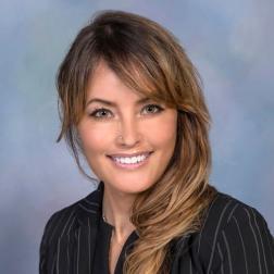 Headshot of Rachel Meidl