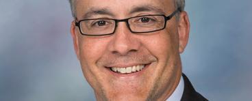 Headshot of Kenneth Medlock