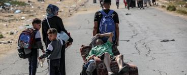  The conversation Refugees-121123